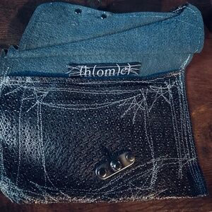 H(o)me indie made clutch wallet